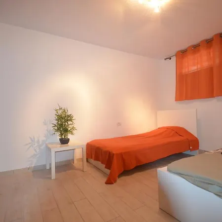 Valdes Center Los Cristianos